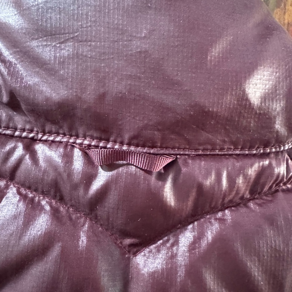 NORTH FACE WOMENS EXTRA SMALL MAROON JACKET - Picture 7 of 12